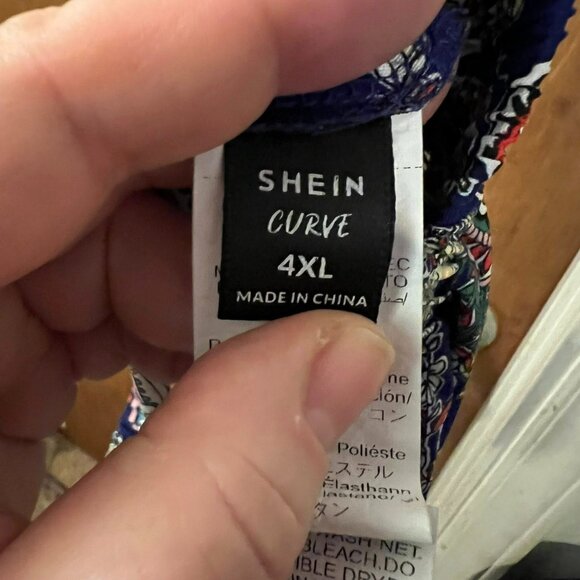 Size 4XL - Shein - Multi-Colored Paisley Lounge Capri Pants - W36"/L25" - Picture 2 of 7